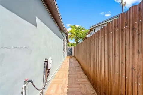 766 W 36th Street Hialeah FL 33012