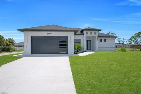 2611 56th Street W Lehigh Acres FL 33971