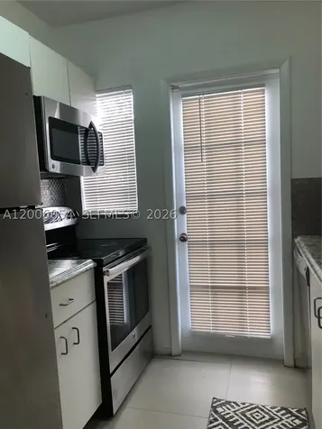 911 Meridian Avenue Miami Beach FL 33139