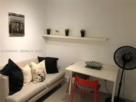 911 Meridian Avenue Miami Beach FL 33139