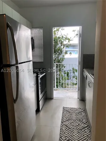 911 Meridian Avenue Miami Beach FL 33139