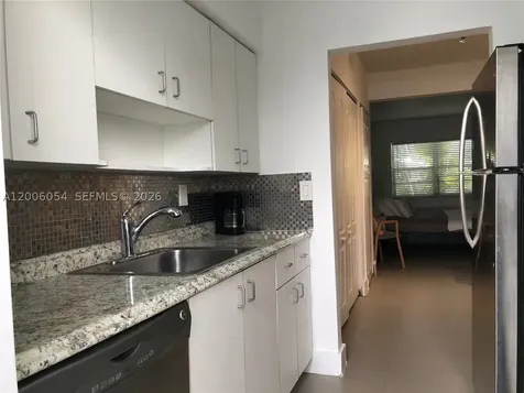 911 Meridian Avenue Miami Beach FL 33139