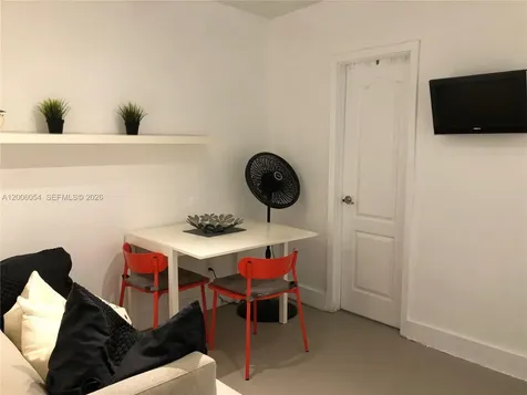 911 Meridian Avenue Miami Beach FL 33139