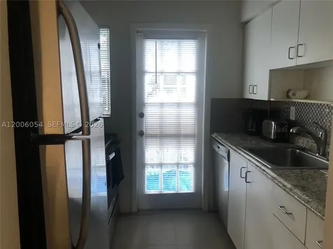 911 Meridian Avenue Miami Beach FL 33139