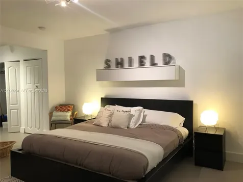 911 Meridian Avenue Miami Beach FL 33139