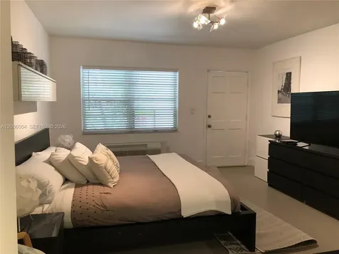 911 Meridian Avenue Miami Beach FL 33139