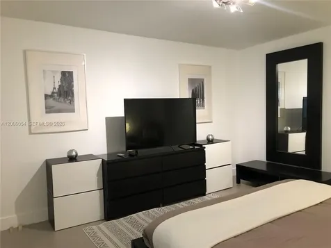911 Meridian Avenue Miami Beach FL 33139