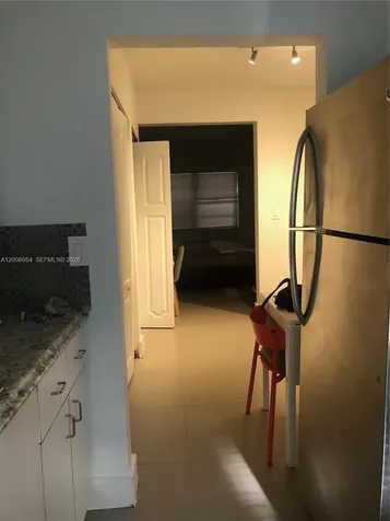 911 Meridian Avenue Miami Beach FL 33139