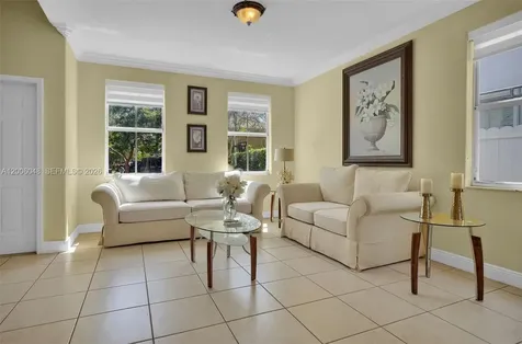 6114 SW 158th Pass Miami FL 33193