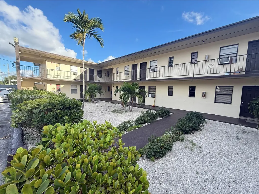 3330 NW 48th Terrace Miami FL 33142