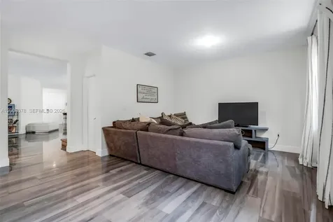 3506 W 106th Terrace Hialeah FL 33018