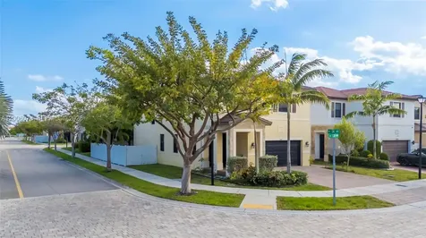 3506 W 106th Terrace Hialeah FL 33018