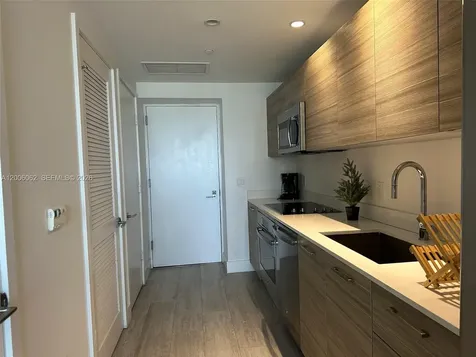 121 NE 34th Street Miami FL 33137