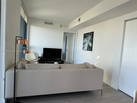 121 NE 34th Street Miami FL 33137