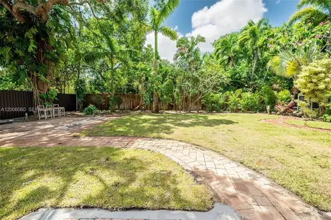 11222 NE 9th Avenue Biscayne Park FL 33161
