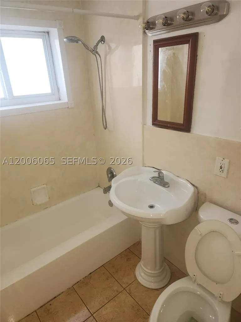 2513 Lincoln Street Hollywood FL 33020