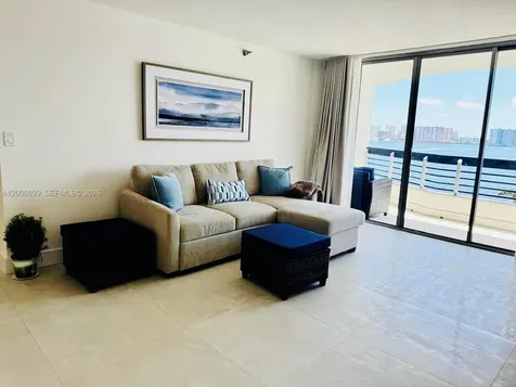 19101 NE 36th Court Aventura FL 33180