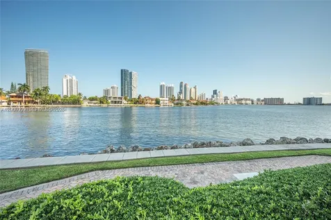 19101 NE 36th Court Aventura FL 33180