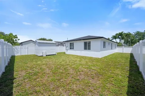 5580 Plunkett Street Hollywood FL 33021