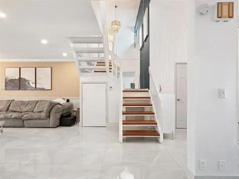 2553 NW 42nd Avenue Coconut Creek FL 33066