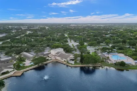 2553 NW 42nd Avenue Coconut Creek FL 33066