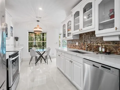 2553 NW 42nd Avenue Coconut Creek FL 33066