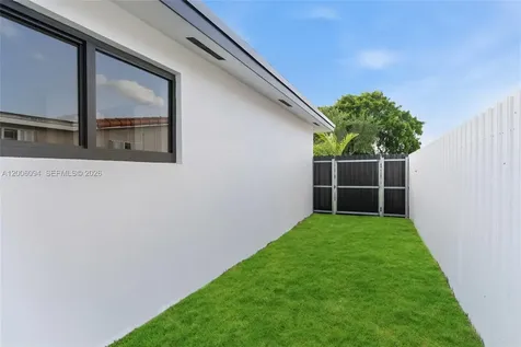 9660 Dominican Drive Cutler Bay FL 33189