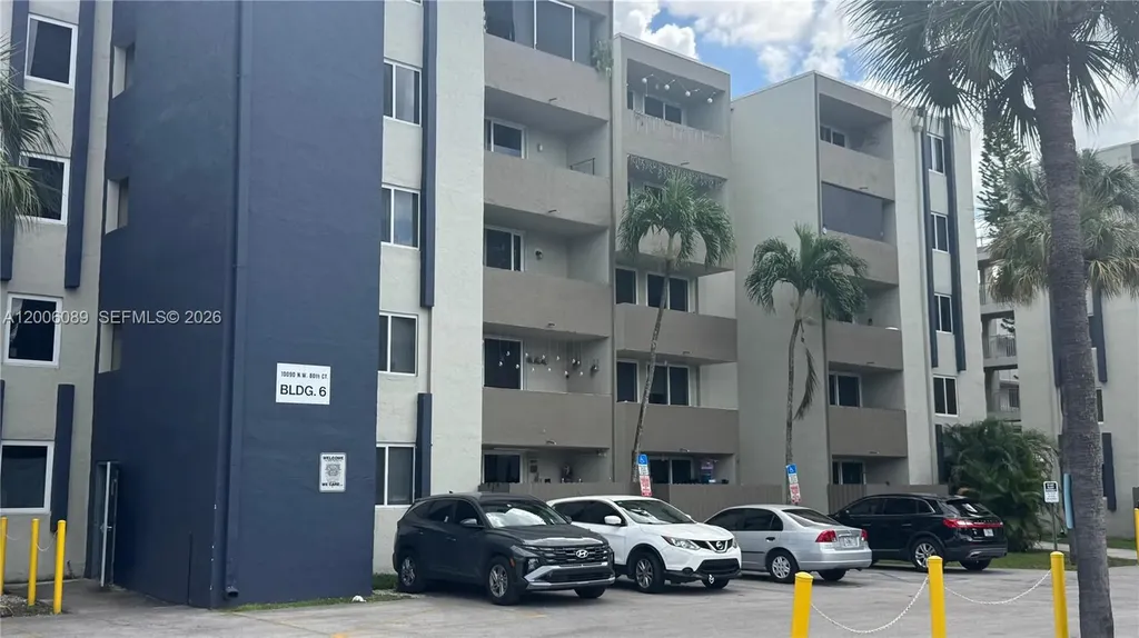 10090 NW 80th Court Hialeah Gardens FL 33016