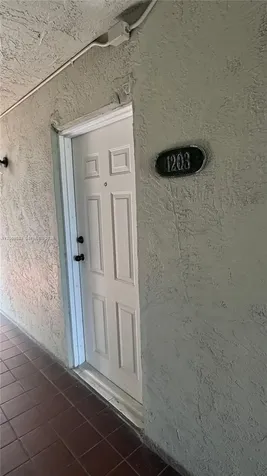 10090 NW 80th Court Hialeah Gardens FL 33016