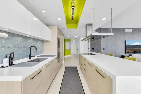 17111 Biscayne Boulevard North Miami Beach FL 33160