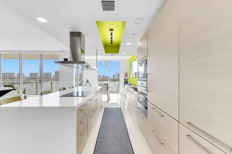 17111 Biscayne Boulevard North Miami Beach FL 33160