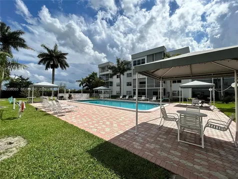 3000 E Sunrise Lakes Drive Sunrise FL 33322