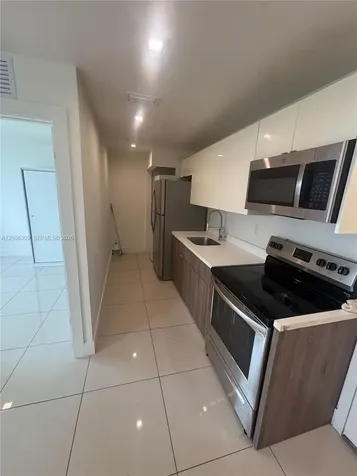 821 SW 18th Avenue Miami FL 33135