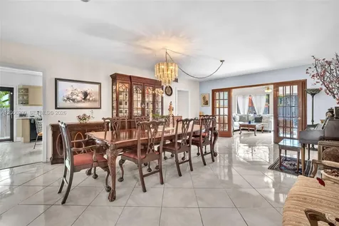 7701 Center Bay Drive North Bay Village FL 33141