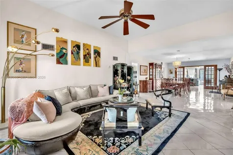 7701 Center Bay Drive North Bay Village FL 33141