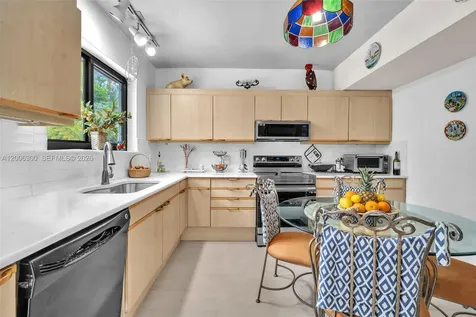 7701 Center Bay Drive North Bay Village FL 33141