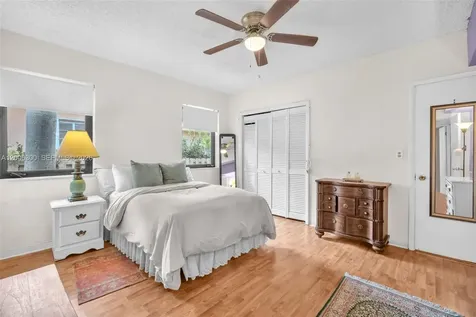 7701 Center Bay Drive North Bay Village FL 33141
