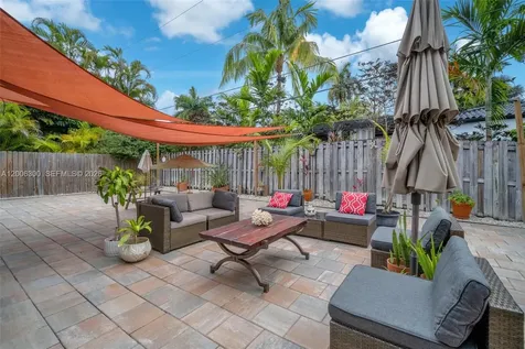 7701 Center Bay Drive North Bay Village FL 33141