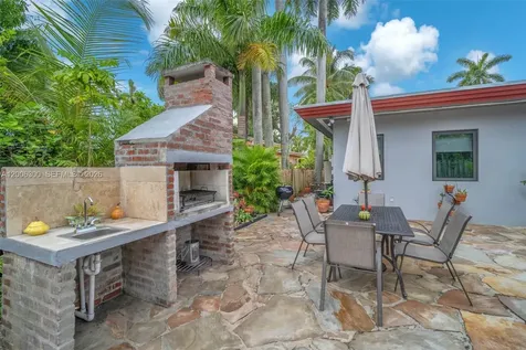7701 Center Bay Drive North Bay Village FL 33141