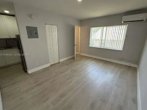 6647 SW 59th Place South Miami FL 33143