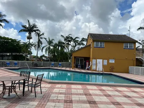 9715 Fontainebleau Boulevard Miami FL 33172