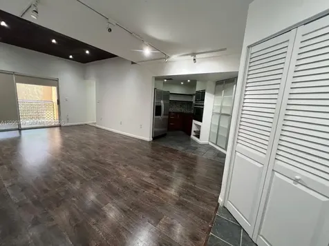 9715 Fontainebleau Boulevard Miami FL 33172