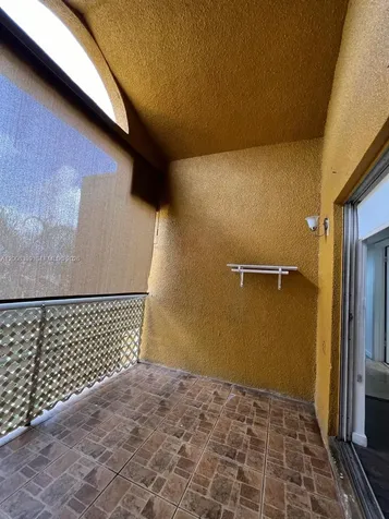 9715 Fontainebleau Boulevard Miami FL 33172