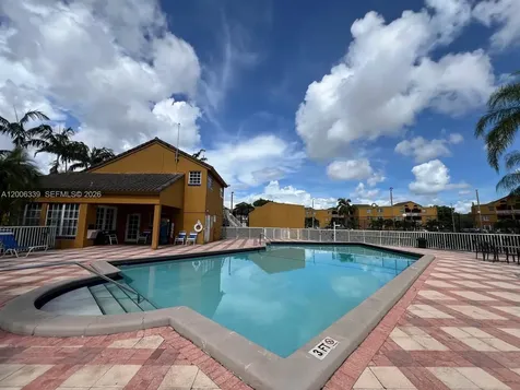 9715 Fontainebleau Boulevard Miami FL 33172