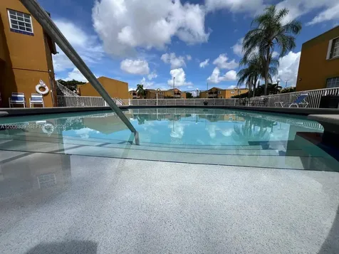 9715 Fontainebleau Boulevard Miami FL 33172