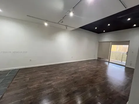 9715 Fontainebleau Boulevard Miami FL 33172