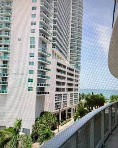 Miami FL 33132
