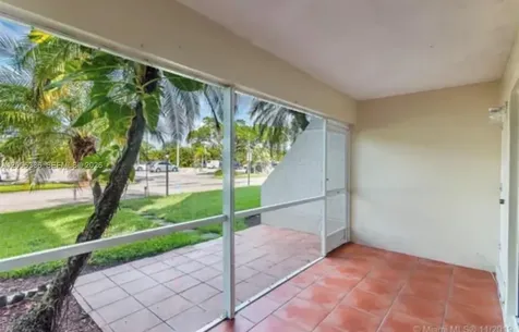 100 Lakeview Drive Weston FL 33326