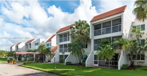 100 Lakeview Drive Weston FL 33326