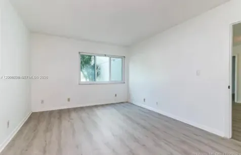 100 Lakeview Drive Weston FL 33326